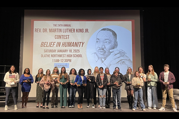 winners of the contest gather on stage